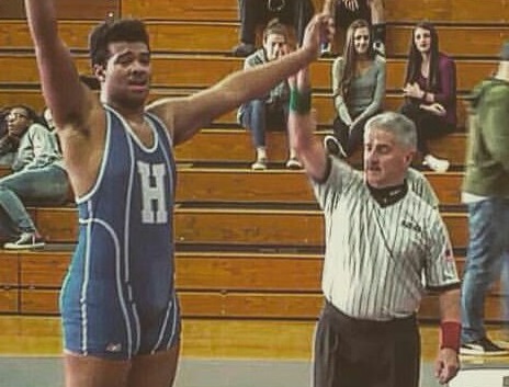 Davius Bunch Looks Back on a Successful Wrestling Career at HHS