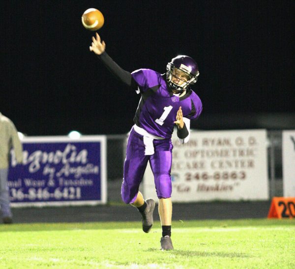 HHS Bears Football Team: Hot Start
